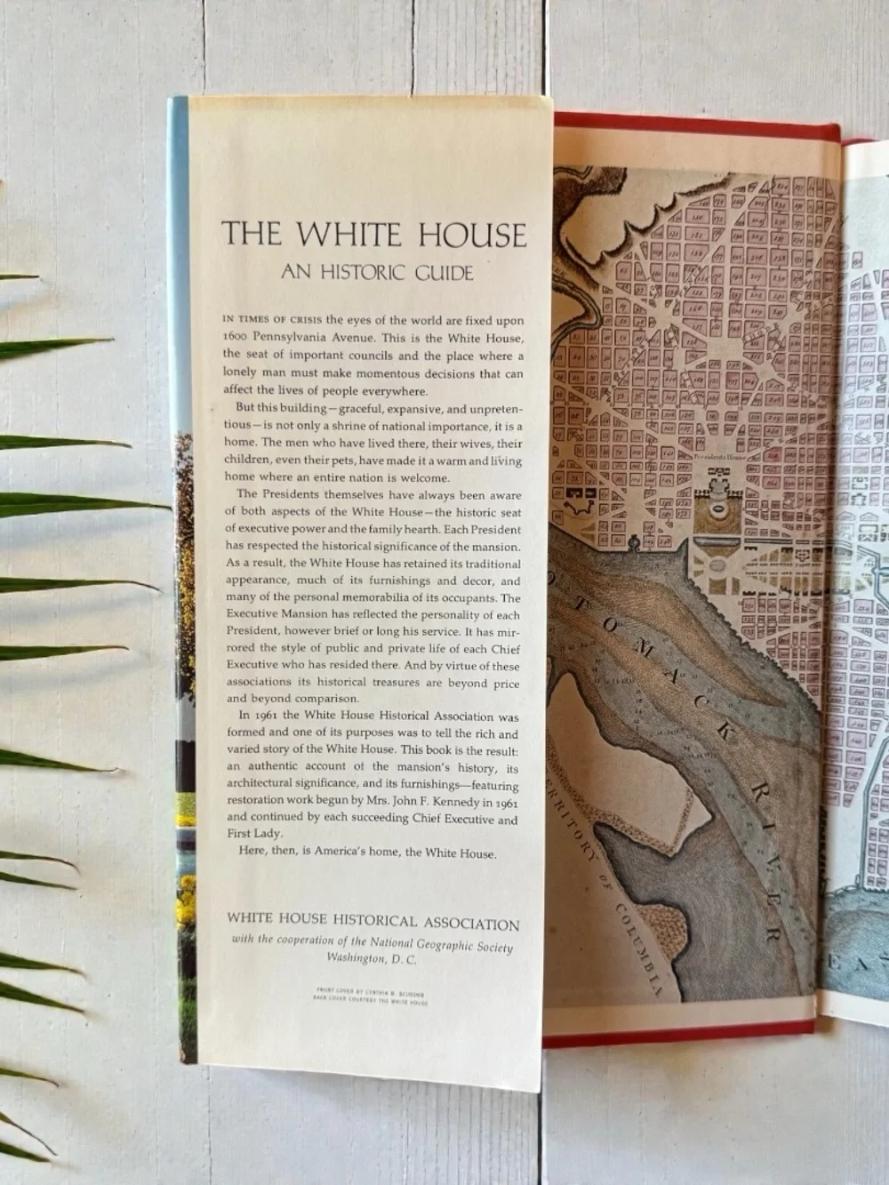 Vintage 1987 The White House: An Historic Guide Hardcover Book